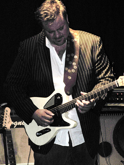 Perry STENBÄCK Magneto Guitars